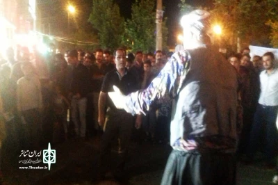 نمایش «زنگ خطر» در خیابان‌های بوکان اجرا شد