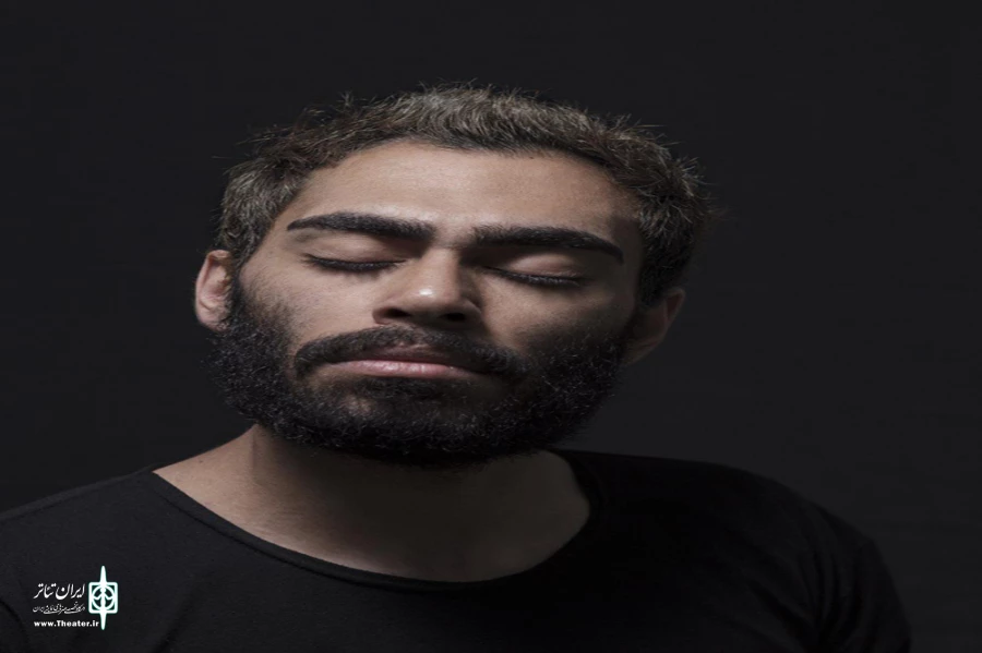 نمایش«آناتومی تنهایی» از 23 تیرماه تا 30 تیرماه در تالار وحدت مجتمع فرهنگی هنری ارومیه به روی صحنه رفت 2
