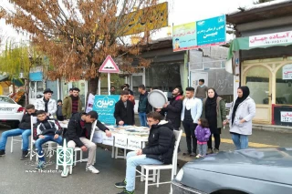 نمایش خیابانی «آشغال های دوست داشتنی» در پیرانشهر اجرا شد