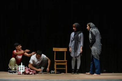 جشنواره تئاتر «کودک و نوجوان» در شهرستان تکاب اجرا شد