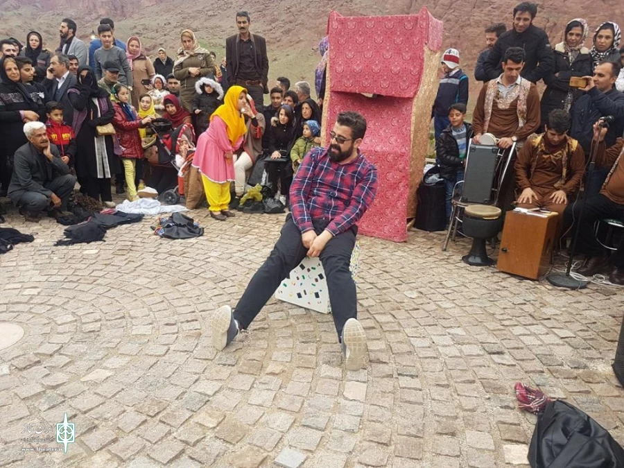 نمایش  خیابانی « الف آه میکشد» به یازدهمین جشنواره ملی مرصاد کرمانشاه راه یافت 2