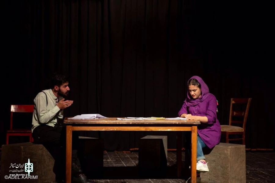 جلسه خوانش و تحلیل نمایش « عشق لرزه » در مهاباد برگزار شد 2