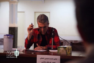جلسه‌ی هم‌اندیشی هنرمندان تئاتر میاندوآب برگزار شد