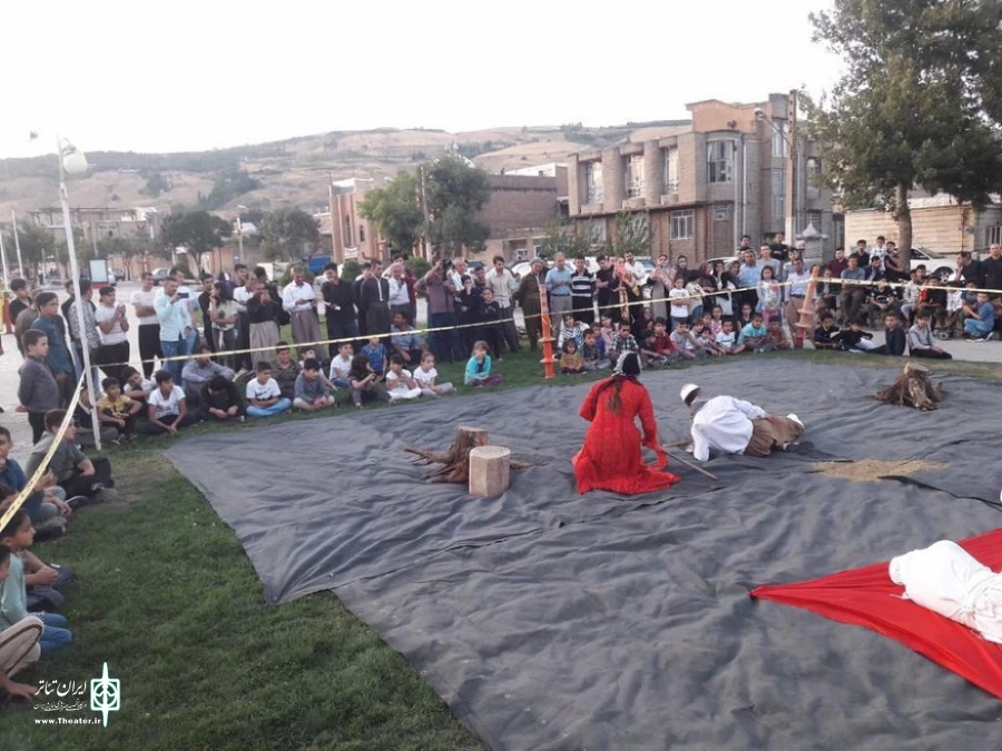 نمایش خیابانی « انفال » در اشنویه به اجرا در آمد 2