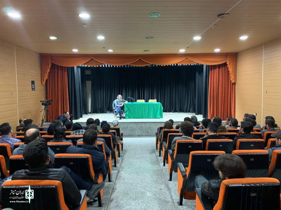 برگزاری کارگاه آموزش تئاتر در روز دوم سی‌ویکمین جشنواره تئاتر استان آذربایجان‌غربی. 3