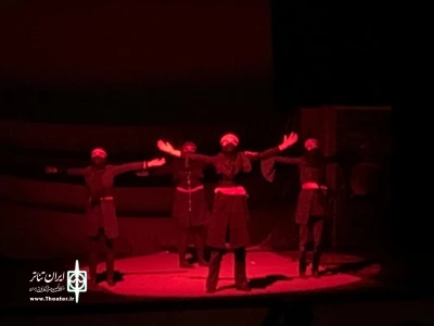 استقبال باشکوه هنرمندان و‌علامندان تئاتر در روز دوم سی‌ویکمین جشنواره تئاتر استان آذربایجان‌غربی