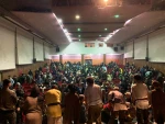 استقبال باشکوه هنرمندان و‌علامندان تئاتر در روز دوم سی‌ویکمین جشنواره تئاتر استان آذربایجان‌غربی. 7