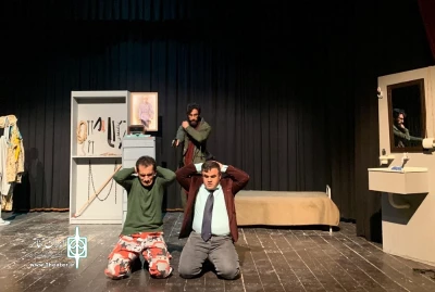 نمایش « سوپ بوقلمون » در مهاباد به صحنه رفت