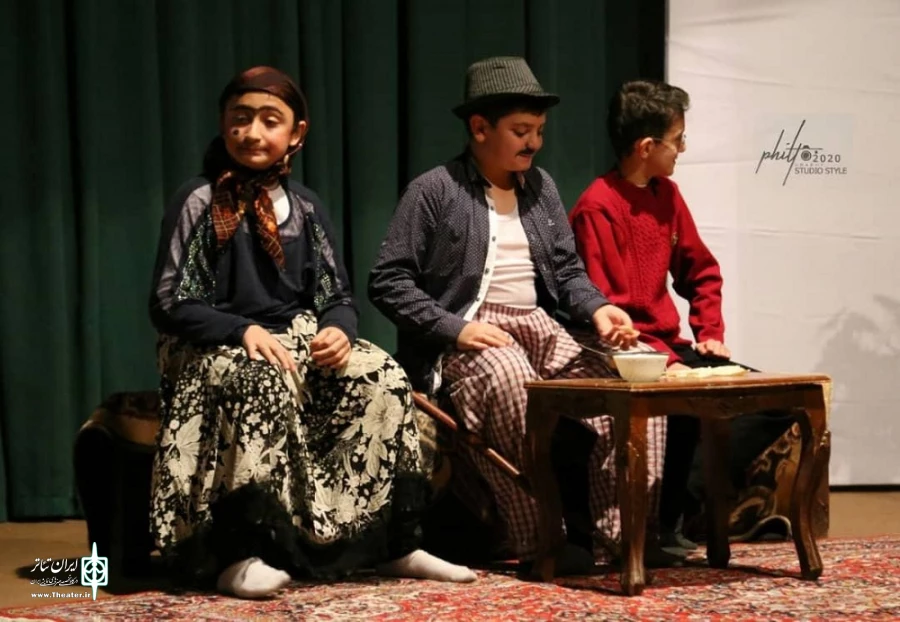دومین جشنواره‌ی طنز ترکی شهرستان نقده برگزار شد 4
