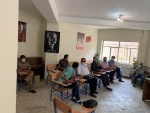 نشست جمعی از پیشکسوتان و هنرمندان تئاتر شهرستان مهاباد در خصوص موفقیت‌های بدست آمده و مشکلات زیر ساختی تئاتر شهرستان. 3