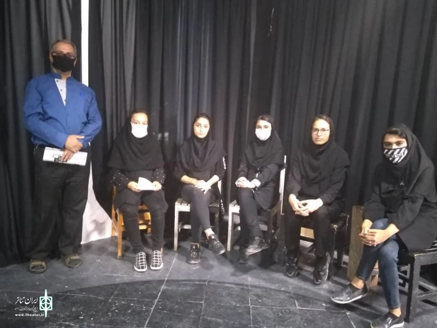 پایان دوره ۱۲ جلسه‌ای مقدماتی آموزش بازیگری در شهرستان نقده. 2