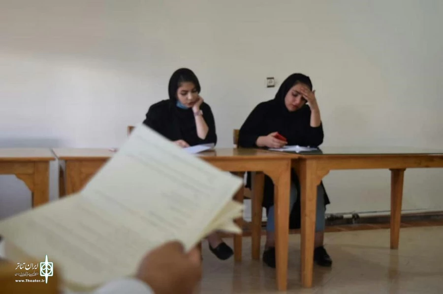 پرستار جنگ در شهرستان تکاب به خوانش درآمد. 4