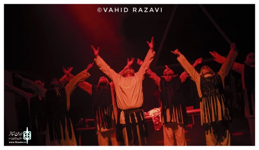 جن گیر از شهرستان میاندوآب به روی صحنه رفت 4