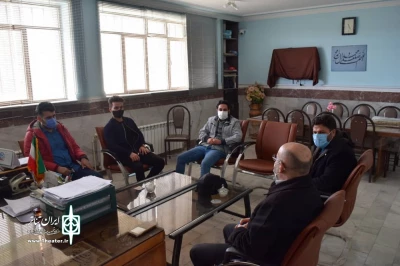 نشست هنرمندان تئاتر تکاب با رئیس اداره فرهنگ و ارشاد اسلامی شهرستان برگزار شد