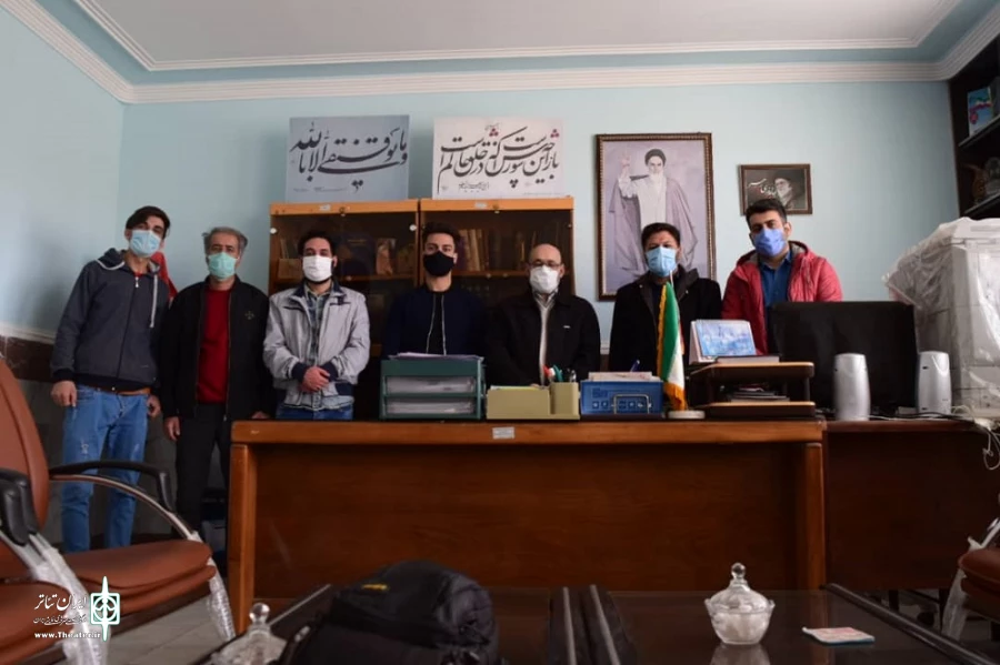 نشست هنرمندان تئاتر شهرستان تکاب با رئیس اداره فرهنگ و ارشاد اسلامی این شهرستان. 5