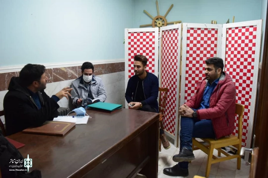 نشست هنرمندان تئاتر شهرستان تکاب برگزار شد 3