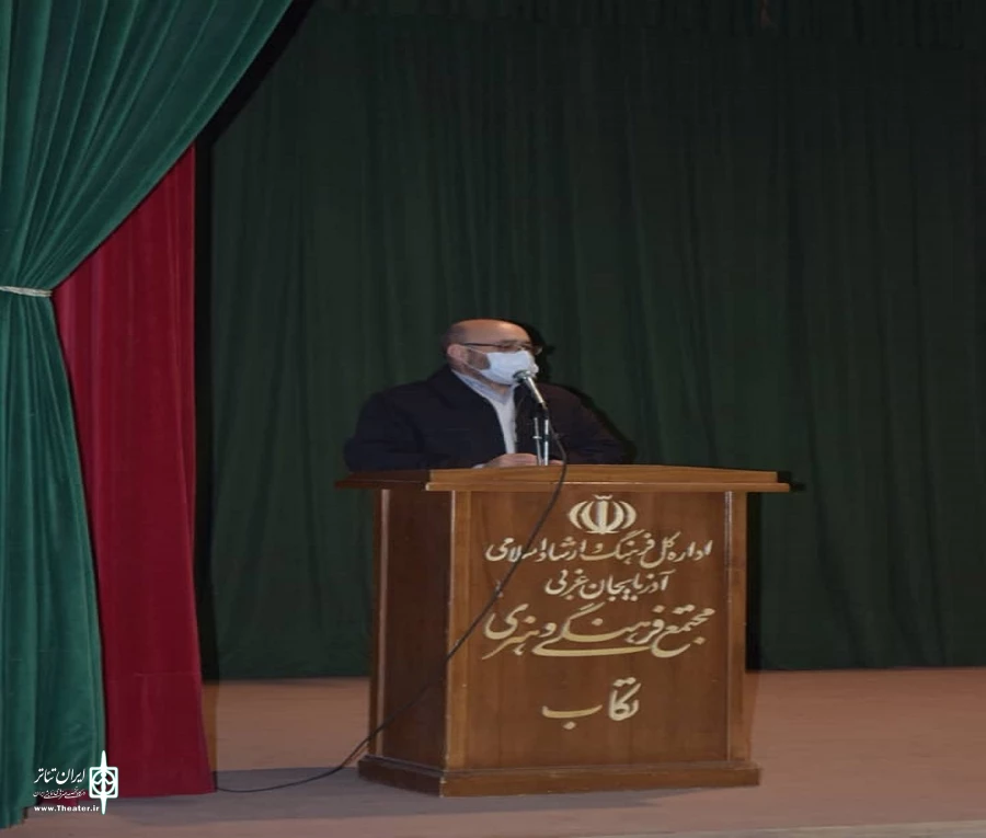 اولین جشنواره شاهنامه‌ خوانی تکاب آغاز و به کار خود خاتمه داد. 2