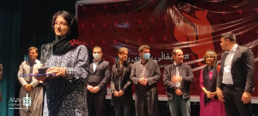 با معرفی برگزیدگان خود جشنواره نمایشنامه‌خوانی «رامان» شهرستان سردشت به کار خود پایان داد. 4