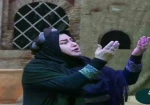 روایتی از حکایت ناتمام به کارگردانی حدیثه راد عنوان نخست اولین سوگواره تک راویان خورشید را کسب کرد 5