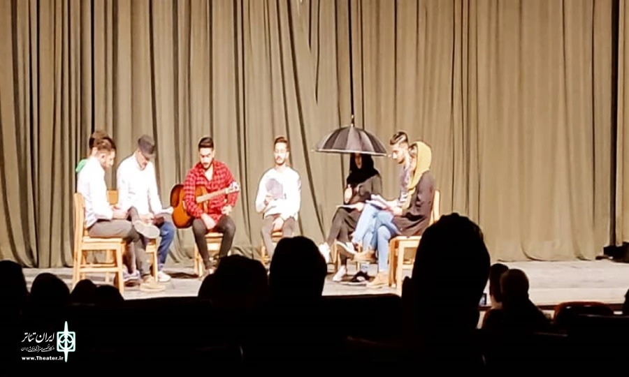 «چاقوی دم کرده‌ی شب» در شاهین‌دژ خوانش شد. 5