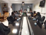 دفتر هنرهای نمایشی شهرستان ماکو نشست با اعضای شورای شهر ماکو برگزار کرد. 2