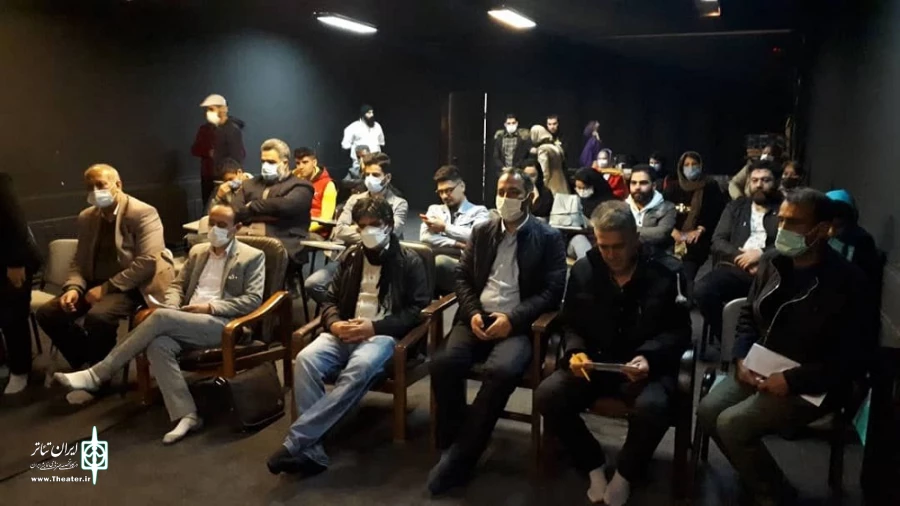 آثار راه یافته به دومین جشنواره نمایشنامه‌خوانی «آوای صحنه» شهرستان میاندوآب مشخص شد. 3