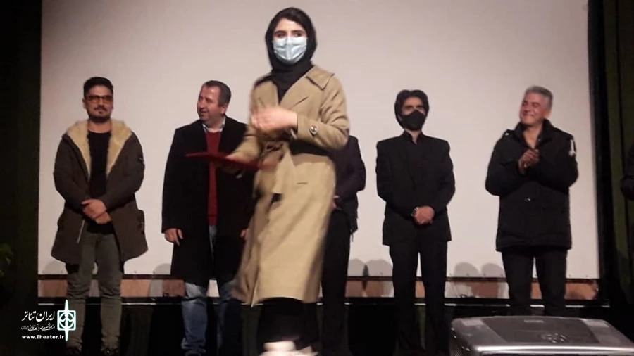 برگزیدگان دومین جشنواره نمایشنامه خوانی « آوای صحنه » شهرستان میاندوآب مشخص شد. 2