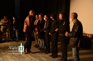 برگزیدگان دومین جشنواره نمایشنامه خوانی « آوای صحنه » شهرستان میاندوآب مشخص شد. 4