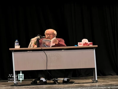 در حاشیه جشنواره سی و سوم آذربایجان غربی

جلسه  داستان خوانی بهزاد فراهانی برگزار شد