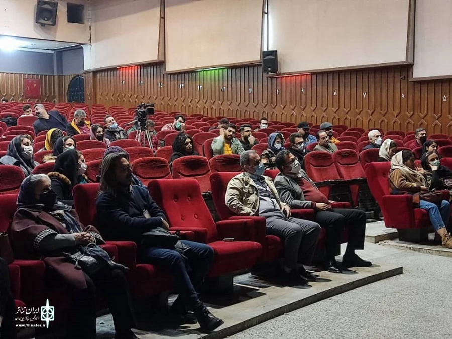 جلسه ی داستان خوانی استاد بهزاد فراهانی در حاشیه جشنواره برگزار گردید 6