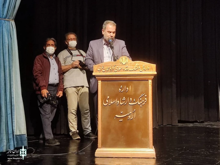 جشنواره سی و سوم برگزیدگان خود را شناخت . 5