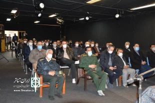 دومین جشنواره تئاتر «نهال» شهرستان میاندوآب با افتتاحیه دبیرخانه خود آغاز به کار کرد. 5
