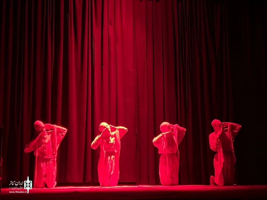 نمایش آواز بی صدا در جشنواره رامان سردشت به روی صحنه رفت . 3