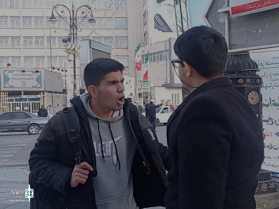 نمایش خیابانی شب بارانی در ارومیه به اجرا درآمد  3