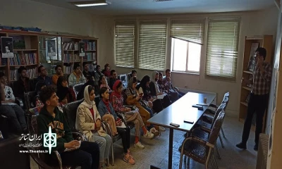 با محوریت مفهوم نمایشنامه خوانی

ورکشاپ‌ آموزشی نمایشنامه خوانی برگزار شد