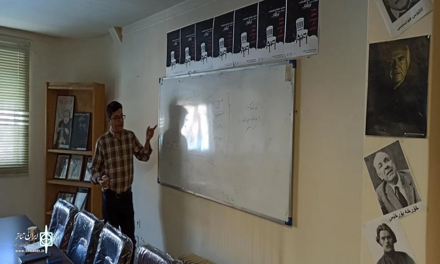 ورکشاپ‌ آموزش با محوریت نمایشنامه خوانی برگزار شد. 3