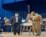 مراسم اختتامیه نخستین جشنواره نمایشنامه‌خوانی برف پیرانشهر با رویکرد تحلیلی-آموزشی برگزار شد.

 2
