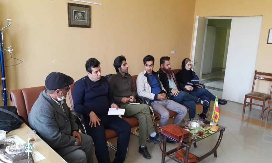 در راستای هماهنگی های لازم جهت برگزاری  جشنواره استانی خیابانی در بوکان

 2