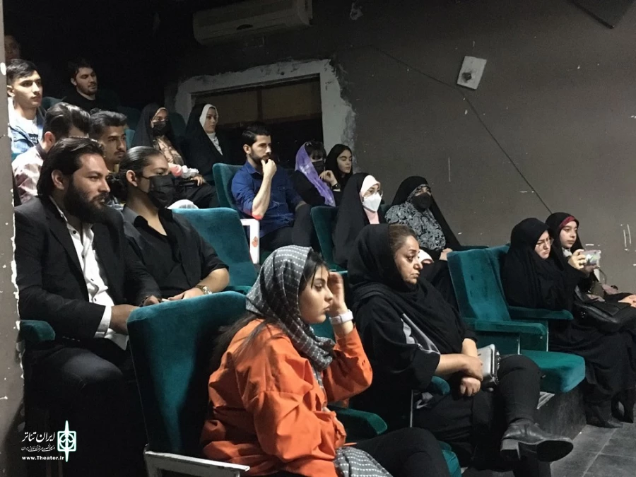 نمایشنامه "ما را ز سر بریده میترسانی " در پلاتو هنر ارومیه خوانش شد 2