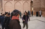 با استقبال مخاطبان نمایش خیابانی «رکس» در شهرستان خوی به اجرا در آمد.

 2