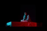 نمایش «سگها مادرت را می‌خورند» با کارگردانی و‌ بازی شبنم راموز به بخش رقابتی دومین جشنواره استانی «نهال» میاندوآب راه یافت. 

 2