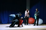 نمایش «اخگرکولی» در پیرانشهر به روی صحنه رفت.
 2
