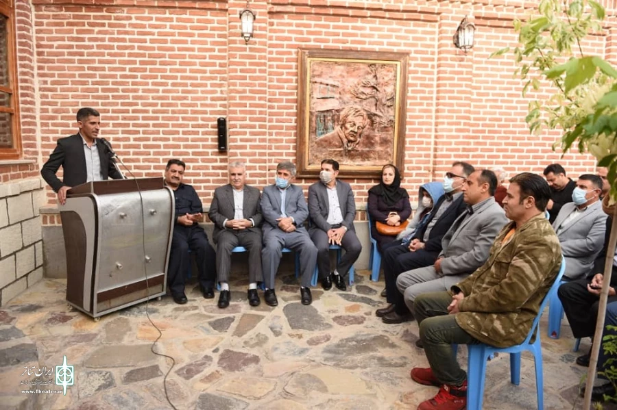 آیین رونمایی از پوستر نخستین جشنواره استانی خیابانی «نالشکنه» بوکان.
 2