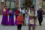 نمایش خیابانی ۲۰۴۰ (بیست،چهل) در شهرستان خوی به اجرا در آمد.
 2