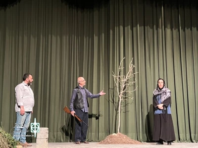 به عنوان پنجمین اجرای جشنواره

نمایش نهال از ارومیه به روی صحنه رفت