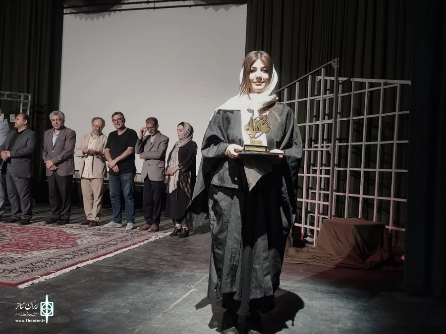 دومین جشنواره استانی تئاتر نهال شهرستان میاندوآب برگزیدگان خود را شناخت. 3