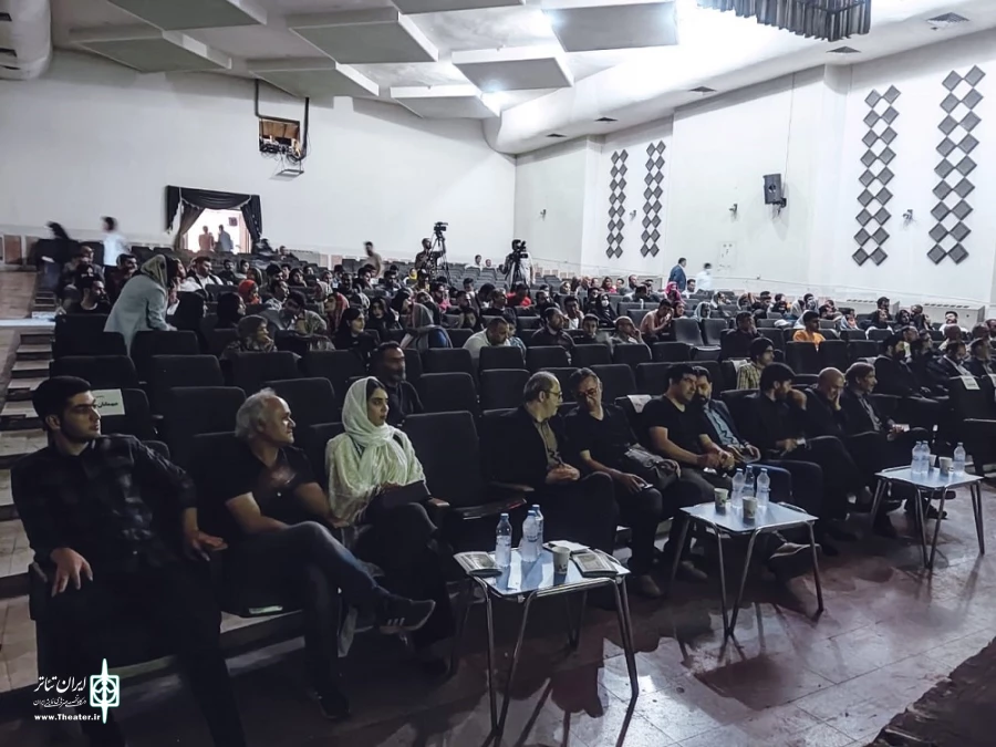 دومین جشنواره استانی تئاتر نهال شهرستان میاندوآب برگزیدگان خود را شناخت. 4