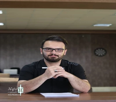 توسط انتشارات سوره مهر  منتشر شد

نمایشنامه «کیف پول»  به نویسندگی احسان عارف هنرمند ارومیه‌ای