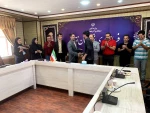 در راستای تجلیل از فعالیت‌های هنرهای نمایشی در شهرستان نقده

 2
