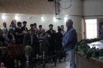 دیدار دکتر قطب الدین  صادقی با هنرمندان بوکان .
 2